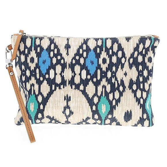 Banana Republic Handbags - Banana Republic Willow Ikat Clutch